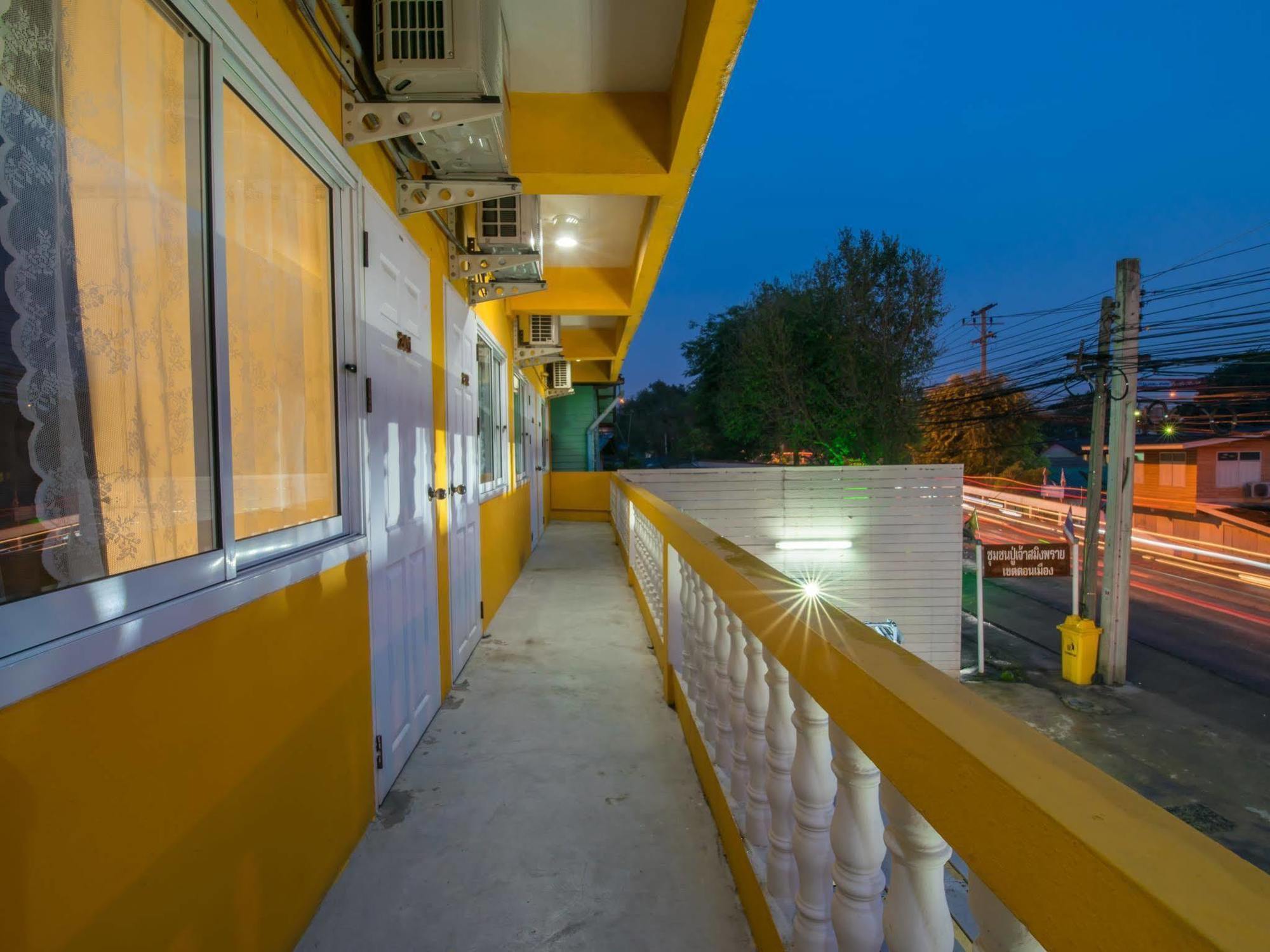 Take A Rest Donmuang Residence Банкок Екстериор снимка