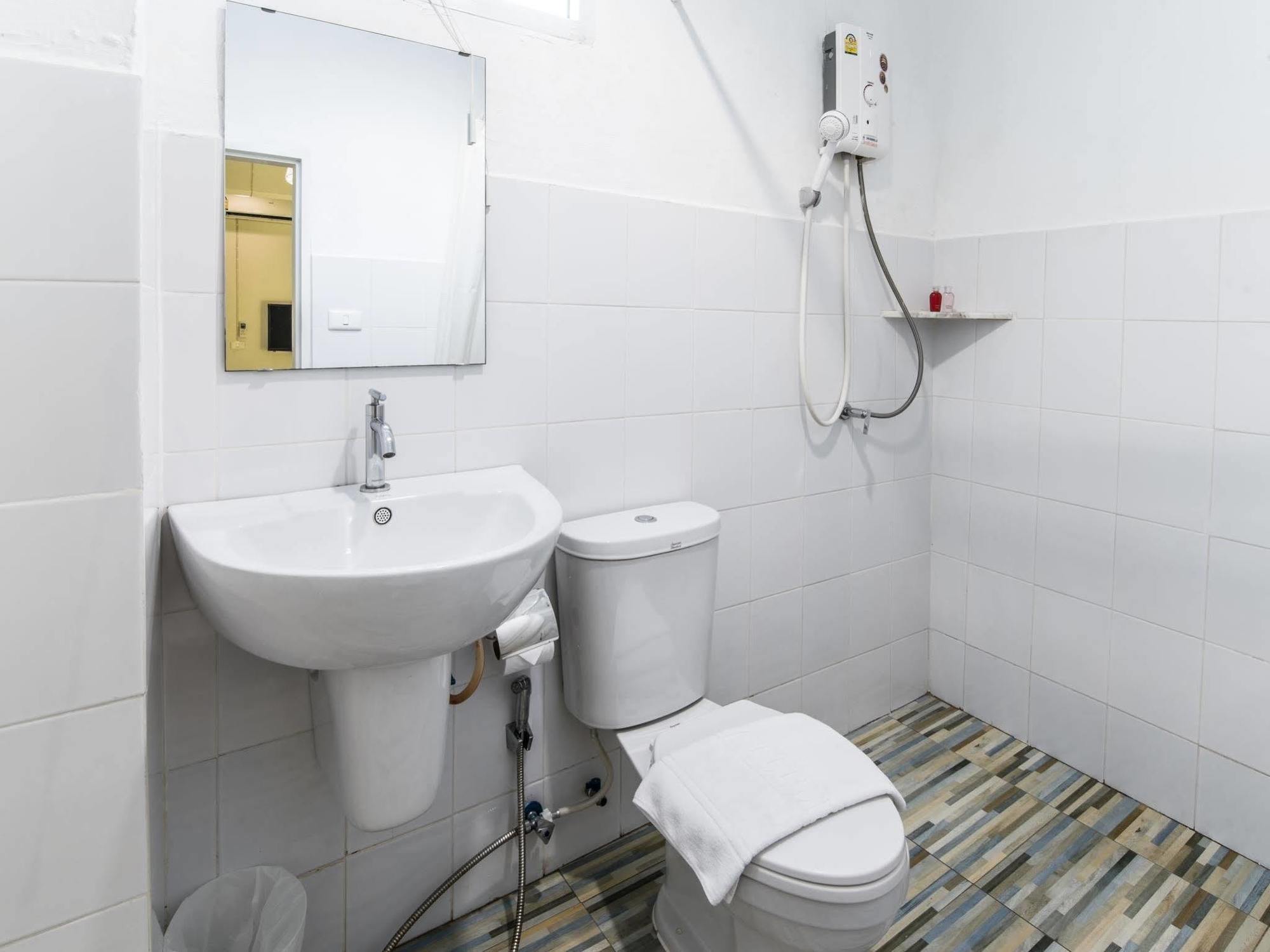Take A Rest Donmuang Residence Банкок Екстериор снимка